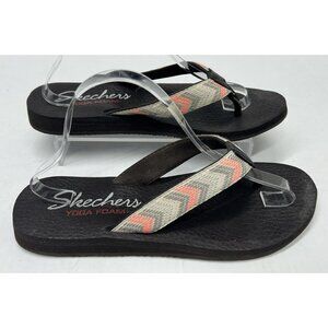 Skechers Yoga Foam Sandals flip flops Womens 10.5 Brown Gray Coral Chevron